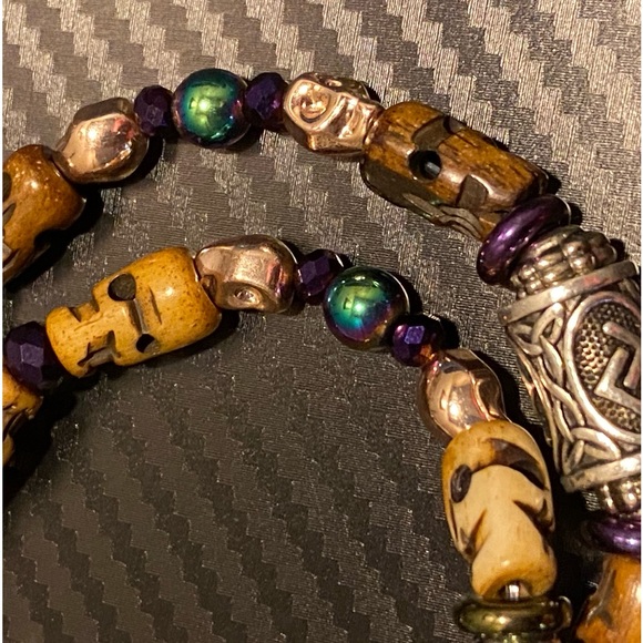 Handmade carved Yak Bone Skull Bracelet Set - Picture 4 of 4